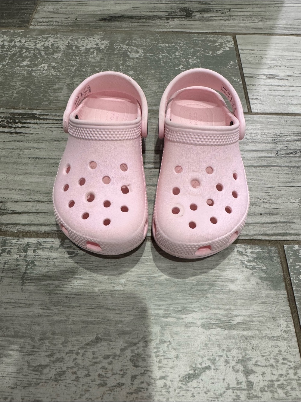 Kids’ Pink Crocs Clogs – Light Pink